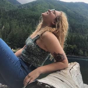 Meet your Posher, Amanda